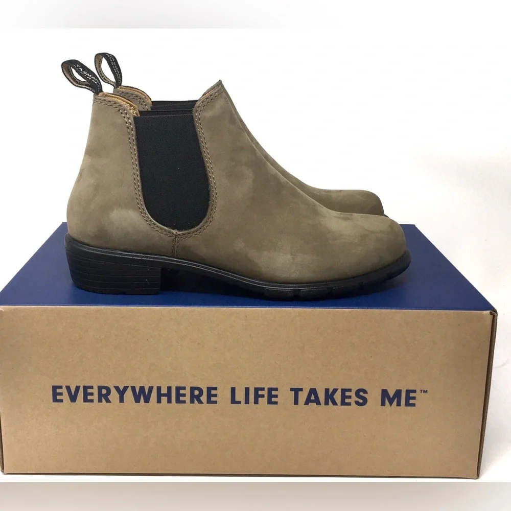Blundstone 1974 Ankle Suede Leather Stone Nubuck Heeled Chelsea Boots US 7 - Picture 3 of 16
